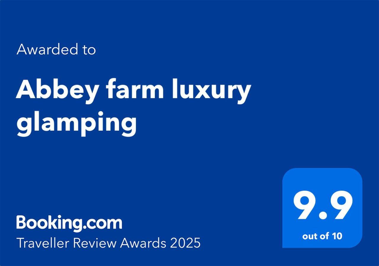 Hotel Abbey Farm Luxury Glamping Rhuddlan Exterior foto